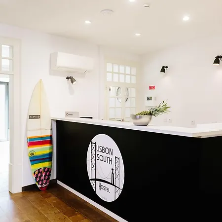 Hostel Lisbon South Almada