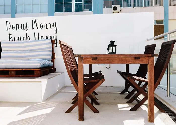 Lisbon South Albergue *