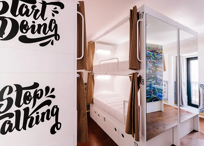 Lisbon South Albergue *