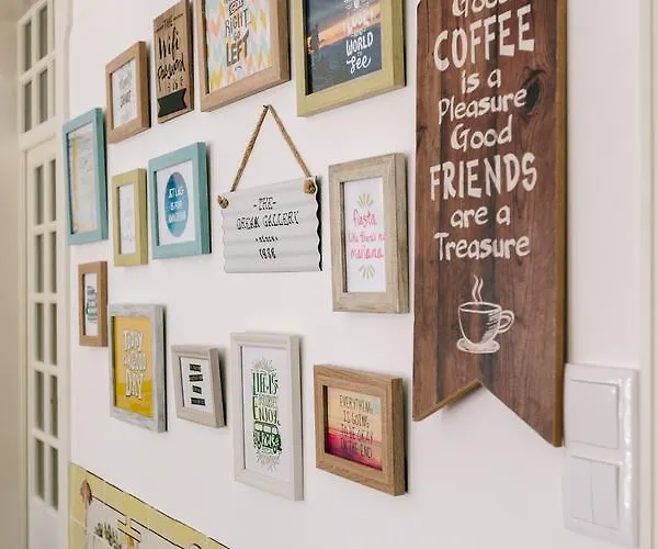 Lisbon South Albergue Almada